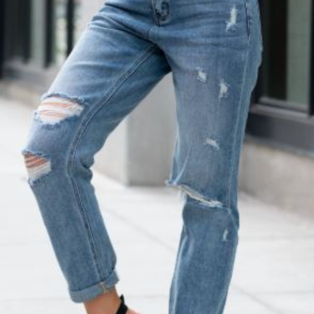 EUC - Vervet Distressed Stretch Medium Wash Boyfriend Style Jeans